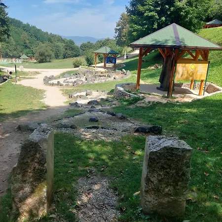 De La Pyramide Du Soleil * Visoko