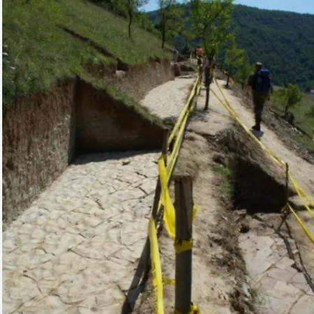 De La Pyramide Du Soleil Apartament